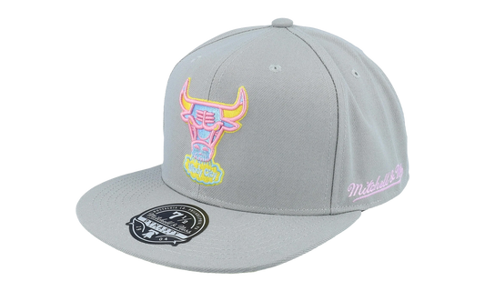 NBA Hardwood Classics Til Dawn Fitted Cap "Chicago Bulls - Grey" 6HSFSH21423 CBUGREY