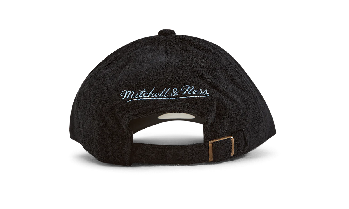 NCAA Terry Cloth Strapback Cap "North Carolina Tar Heels - Black" HLUX4525 UNCYYPPPBLCK