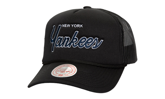 MLB Script Trucker Cap "New York Yankees - Black" HT8215 NYYBLCK