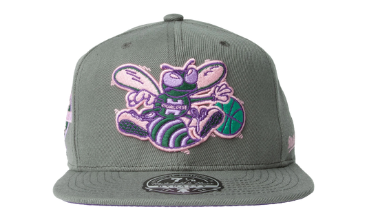 NBA Hardwood Classics From Dusk Fitted Cap "Charlotte Hornets - Dark Grey" 6HSFSH21422 CHODKGY